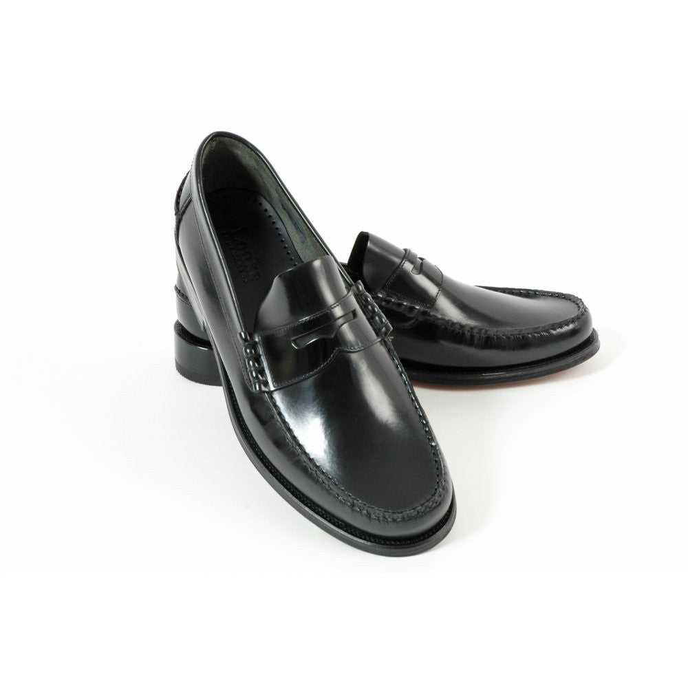 LOAKE Princeton Moccasin shoe - Black - Angle View