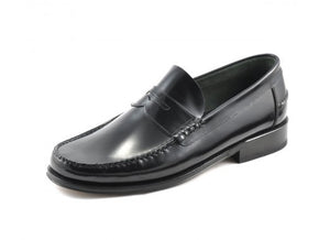 LOAKE Princeton Moccasin shoe - Black - Angle View 2