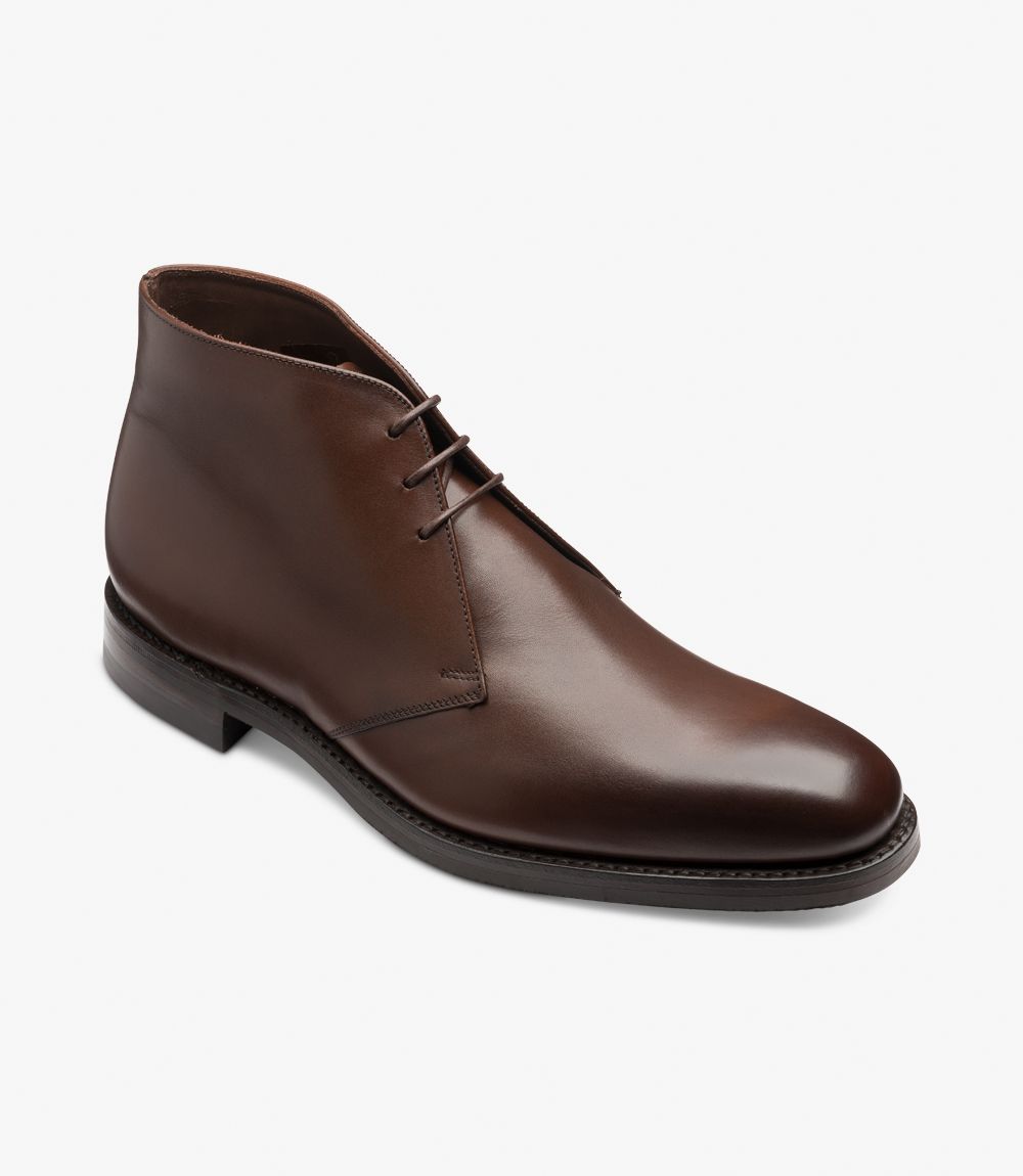 LOAKE Pimlico Chukka Calf boot - Dark Brown - Angle View