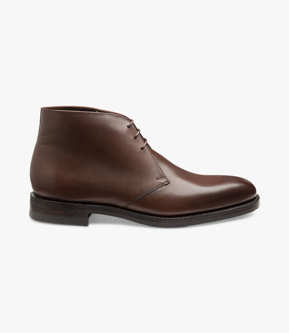 LOAKE Pimlico Chukka Calf boot - Dark Brown - Angle View