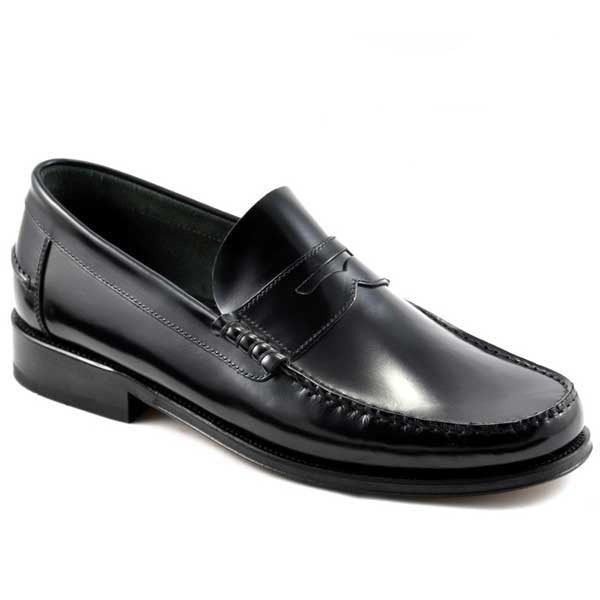 LOAKE Princeton Moccasin shoe - Black - Angle View
