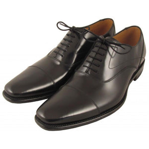 LOAKE Sharp Stylish toe cap Oxford shoe - Black - Angle Views